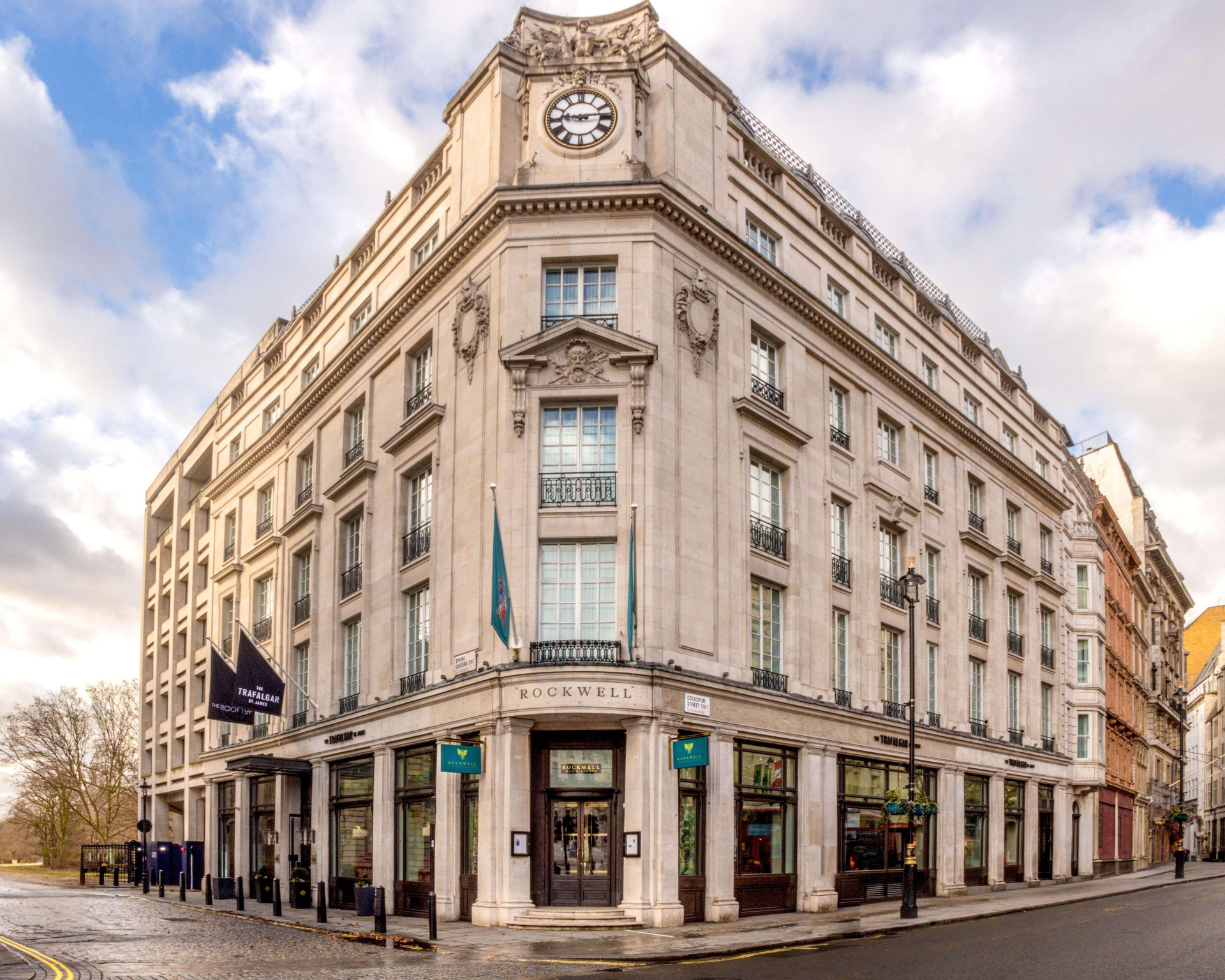 Vista Exterior The Trafalgar St. James London, Curio Collection by Hilton