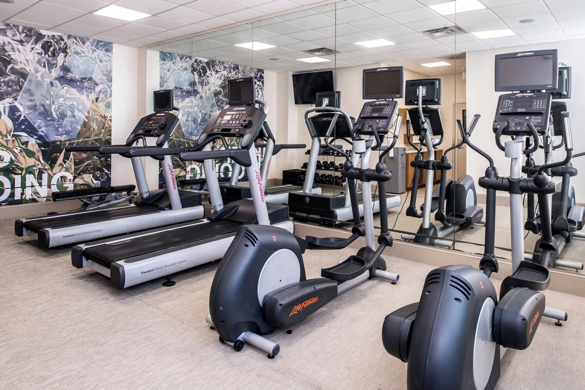 Gimnasio SpringHill Suites Huntsville Downtown
