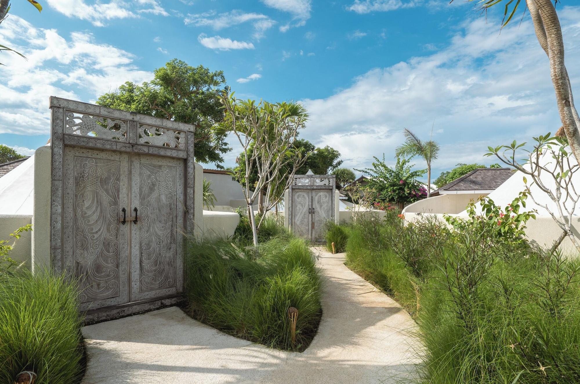 Vista Exterior Naluna Glamping Lembongan