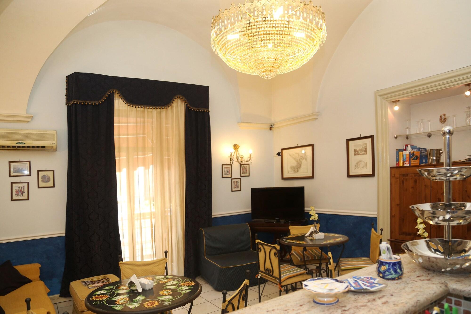 Bar/Salón Hotel Sangiuliano
