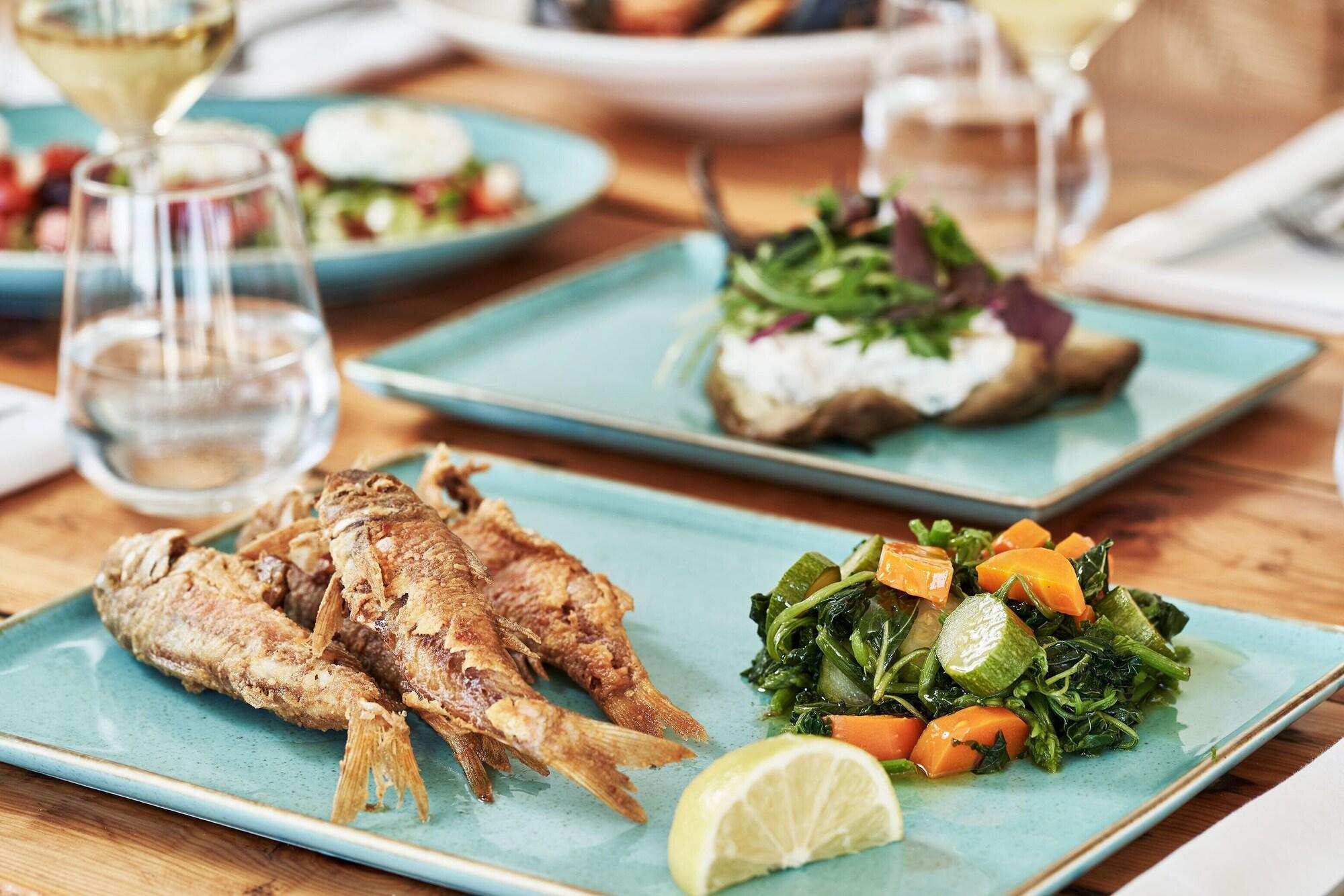 Restaurant Volcano Luxury Suites Milos - Adults Only