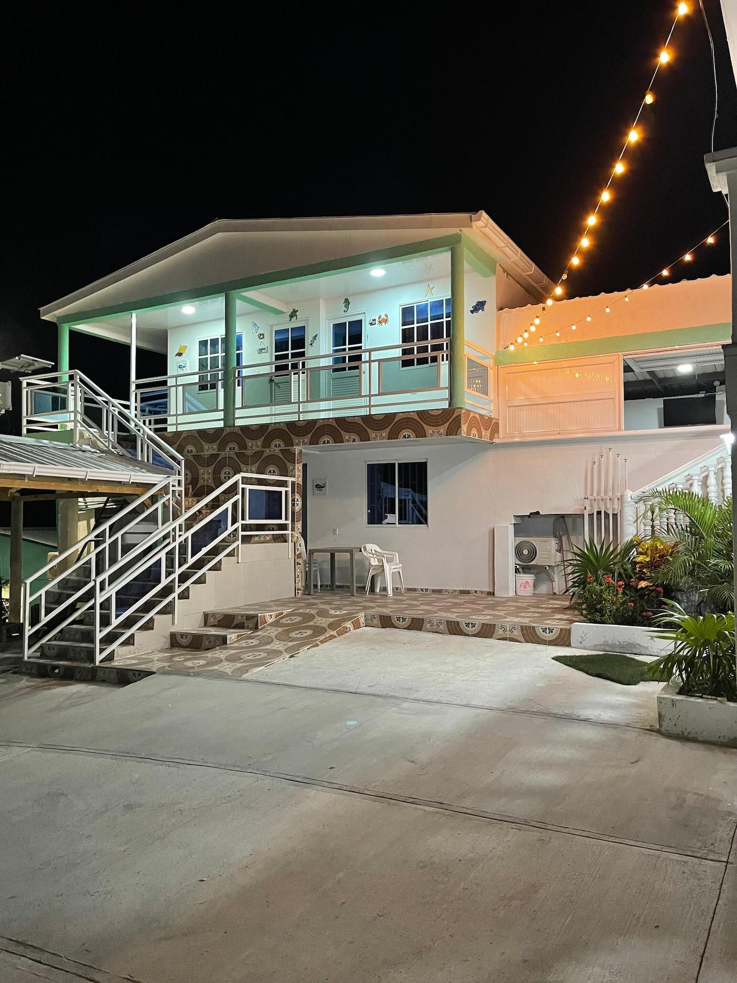 Vista Exterior Posada Three Cay Suites