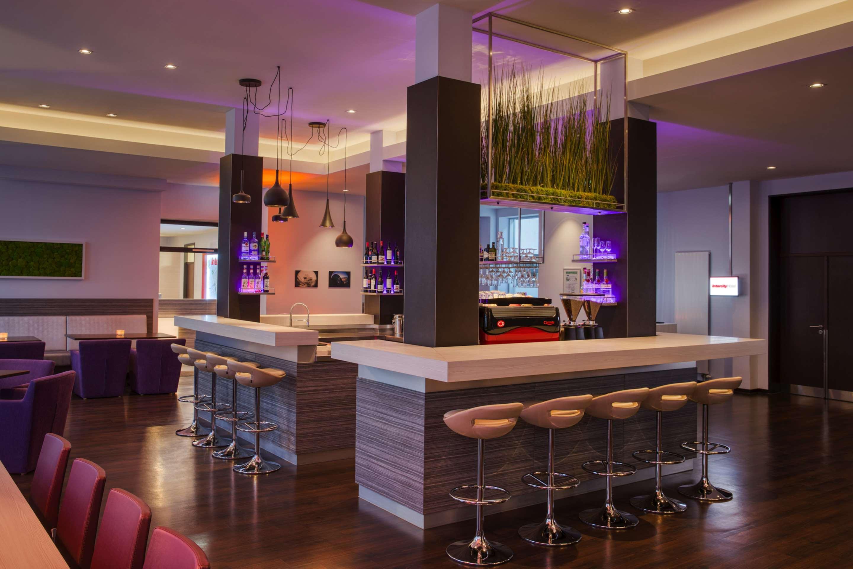 Bar/Salón IntercityHotel Hannover