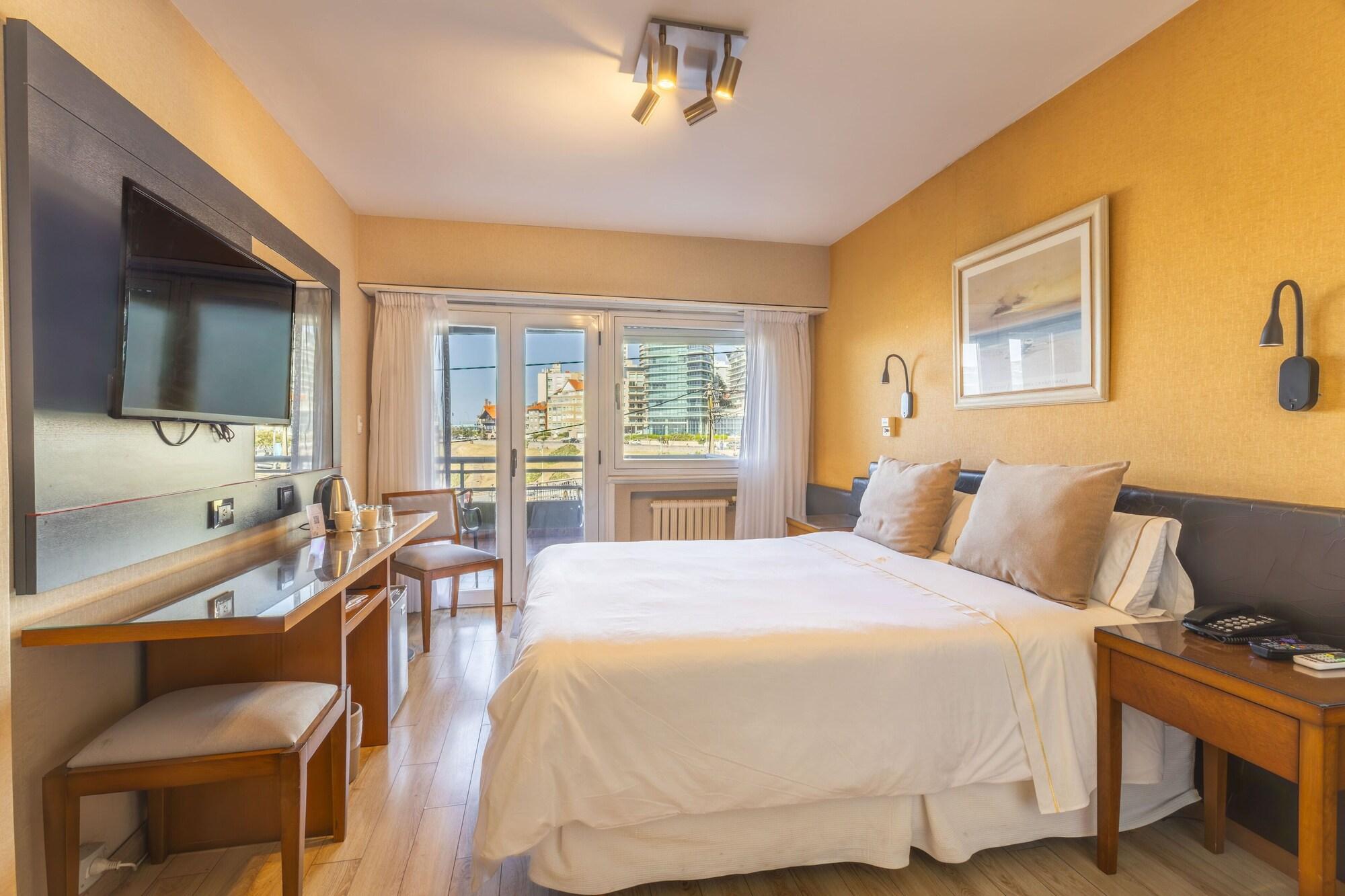 Habitación HOTEL LAS ROCAS