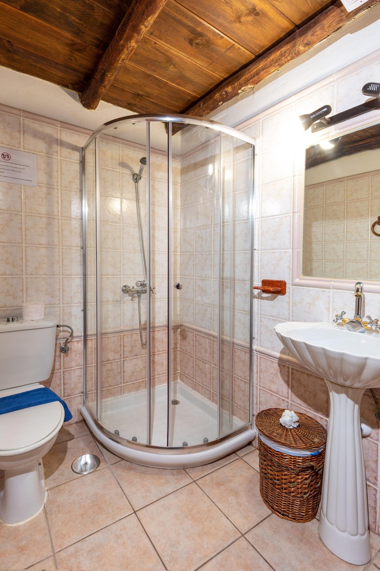 Equipamiento de Habitación Agroturismo La Gayria