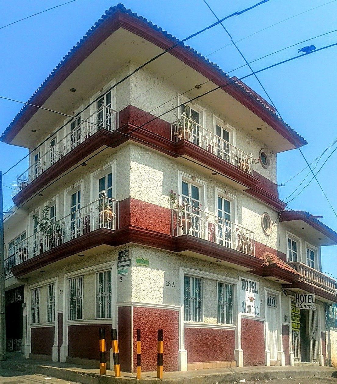 Vista Exterior Hotel Monarca