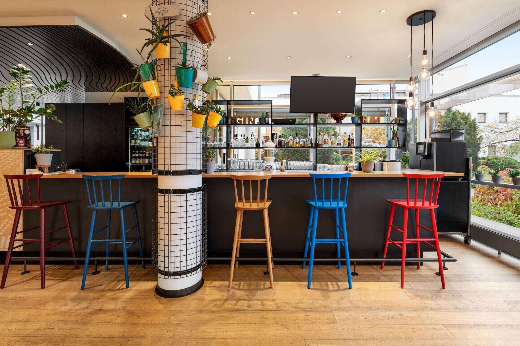 Bar/Salón Vienna House Easy by Wyndham Günzburg
