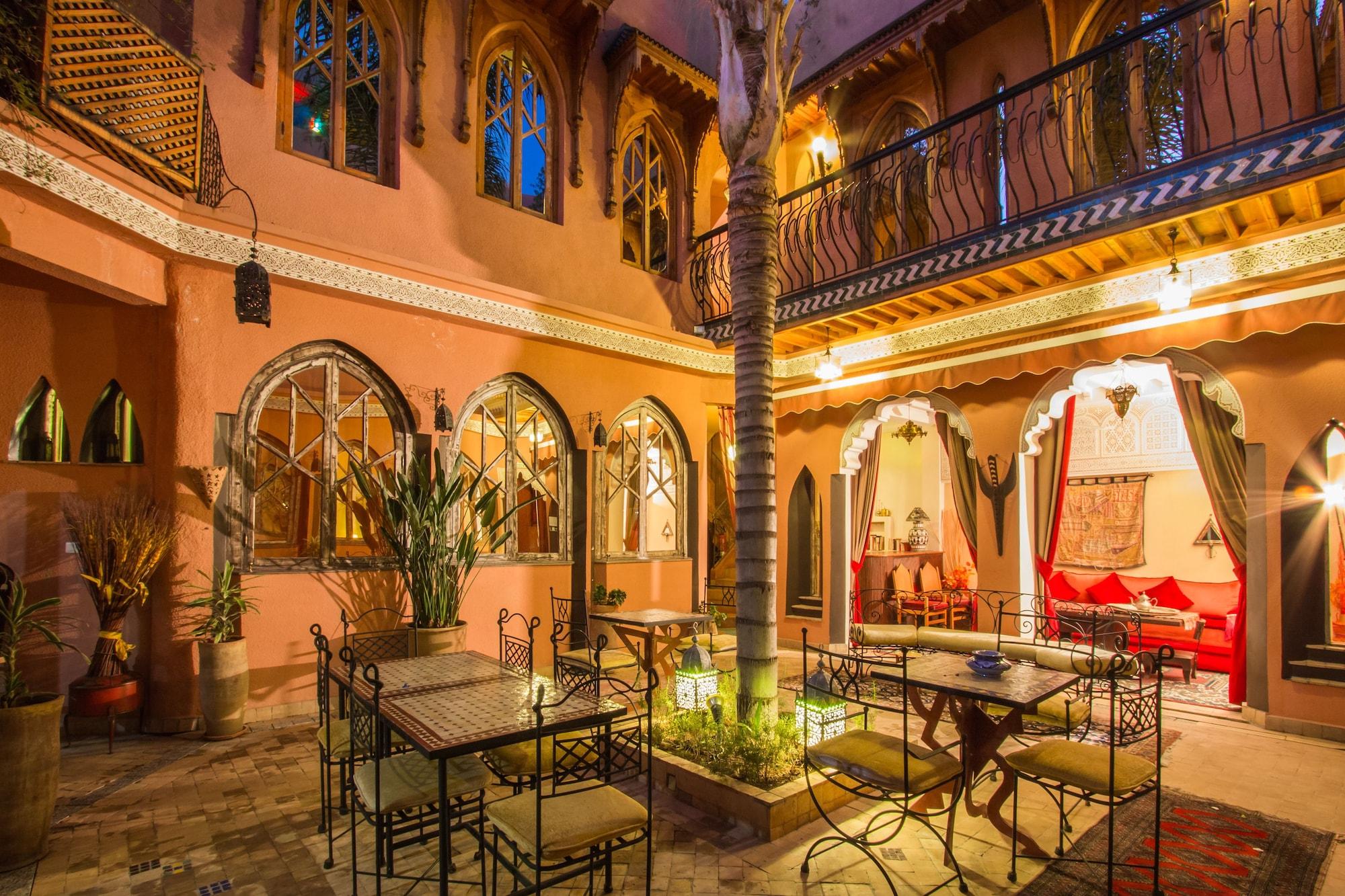 Vista Lobby Riad Amira Victoria