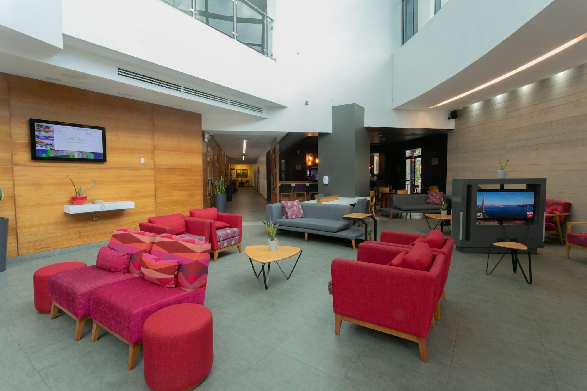 Vista Lobby Holiday Inn San Salvador by IHG