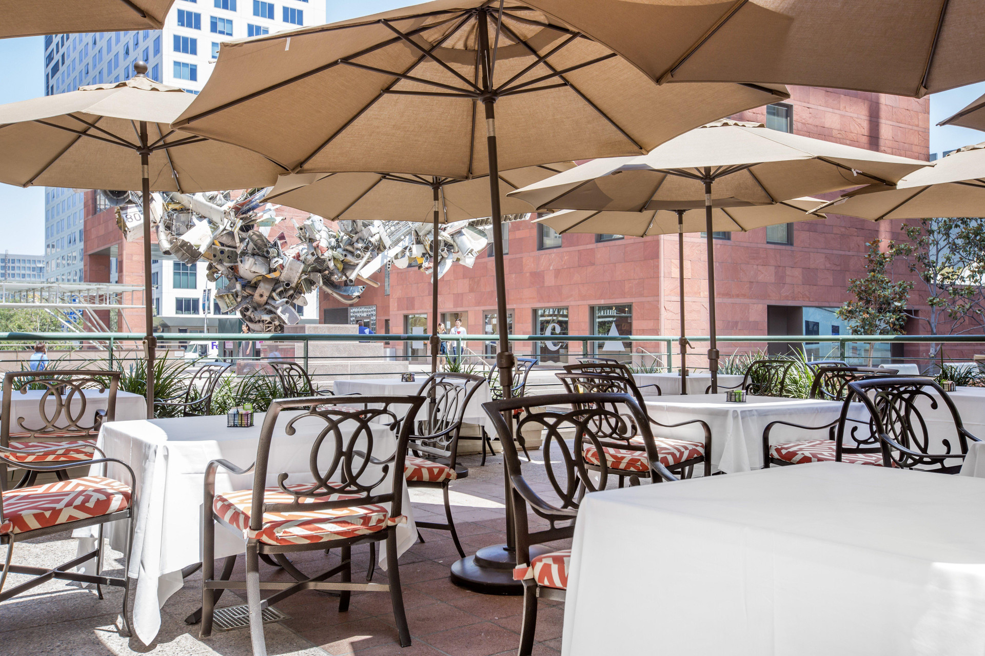 Restaurant Omni Los Angeles Hotel at California Plaza