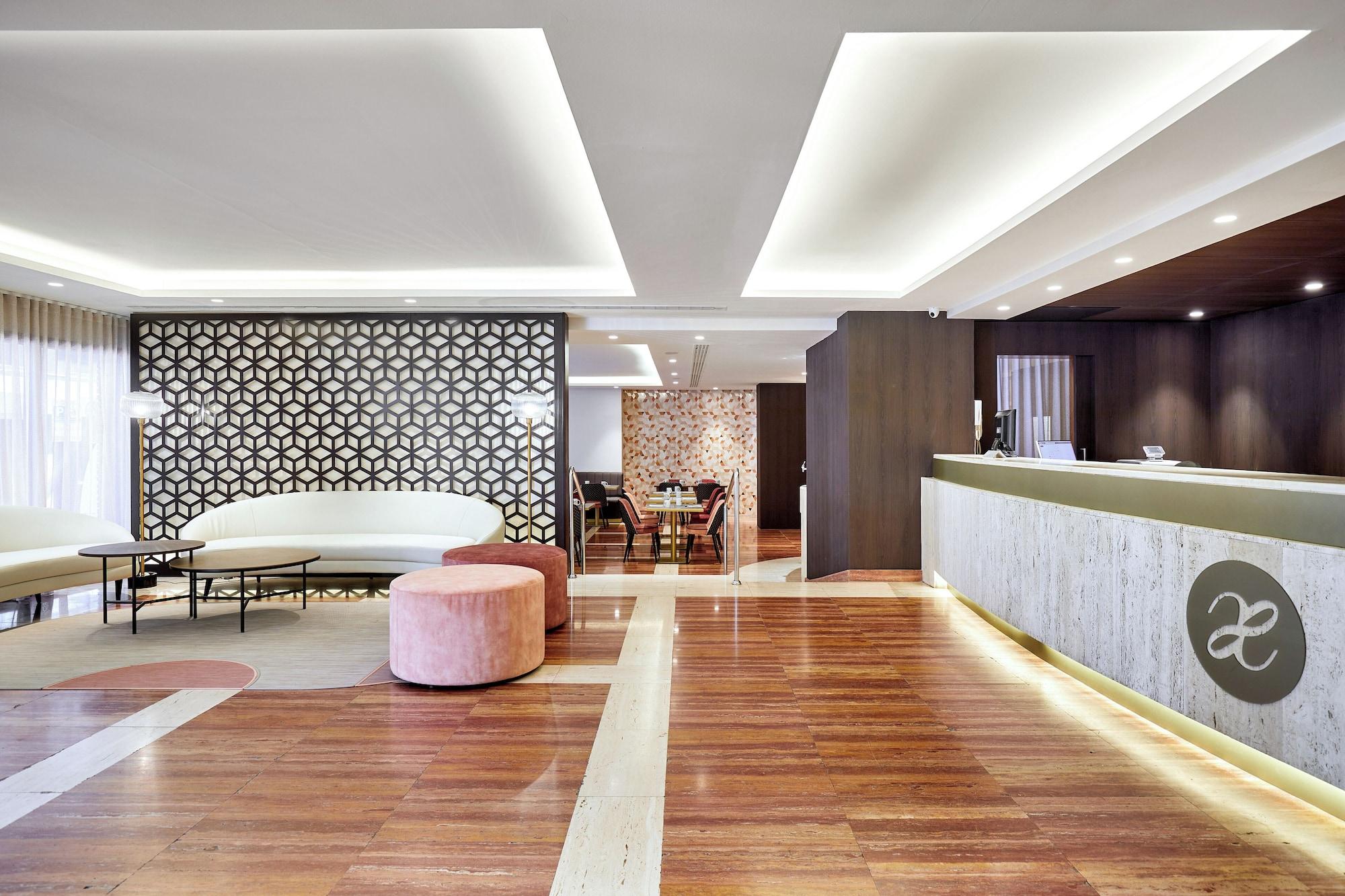 Vista Lobby Hotel Exe Mitre