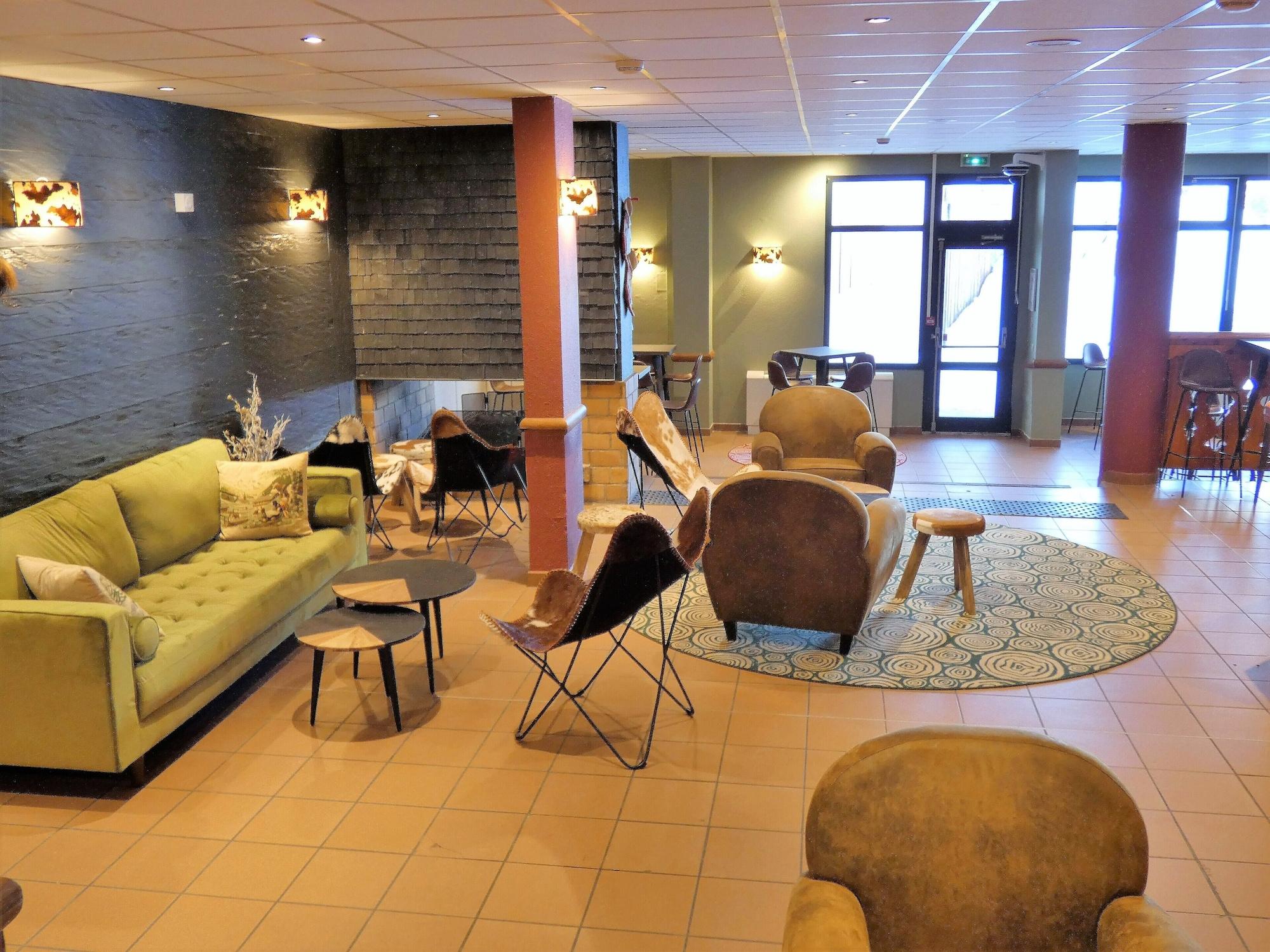 Vista Lobby SOWELL Family la Lauzière