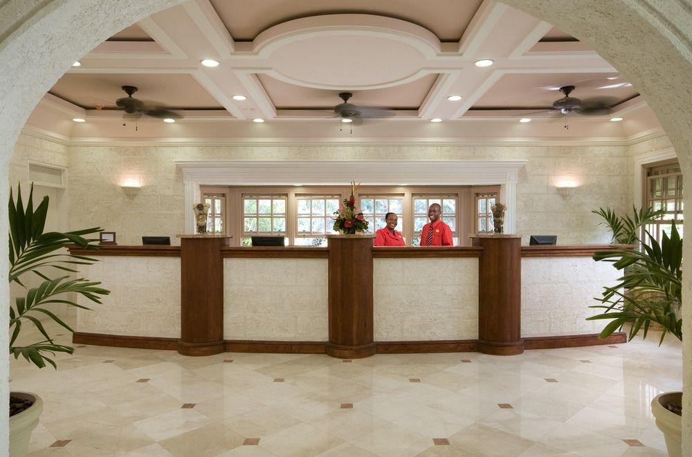 Vista Lobby The Crane Residential Resort