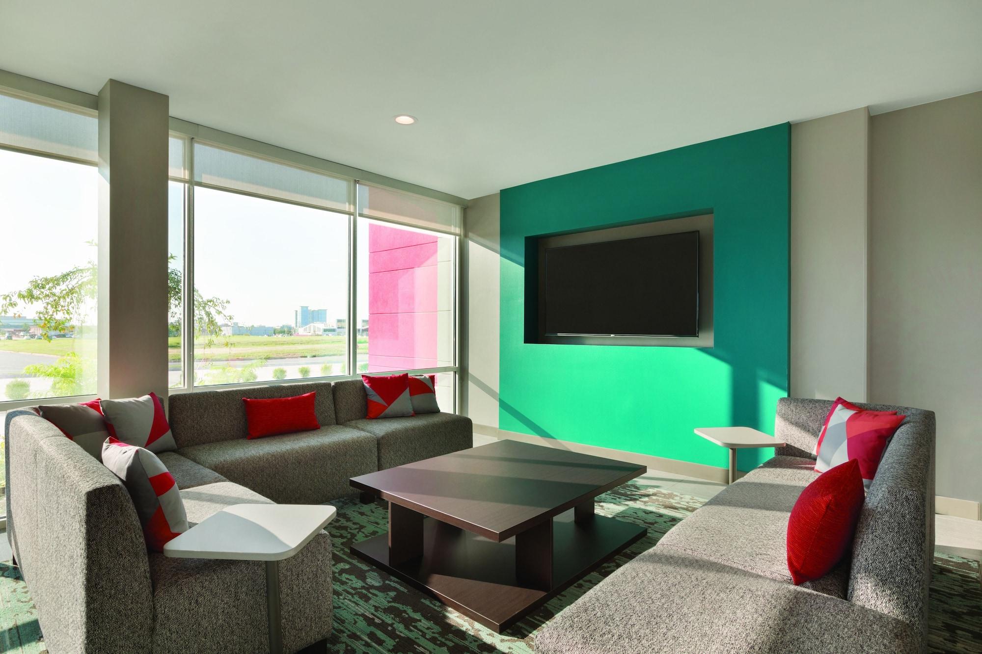 Vista Lobby avid hotel Oklahoma City Airport by IHG