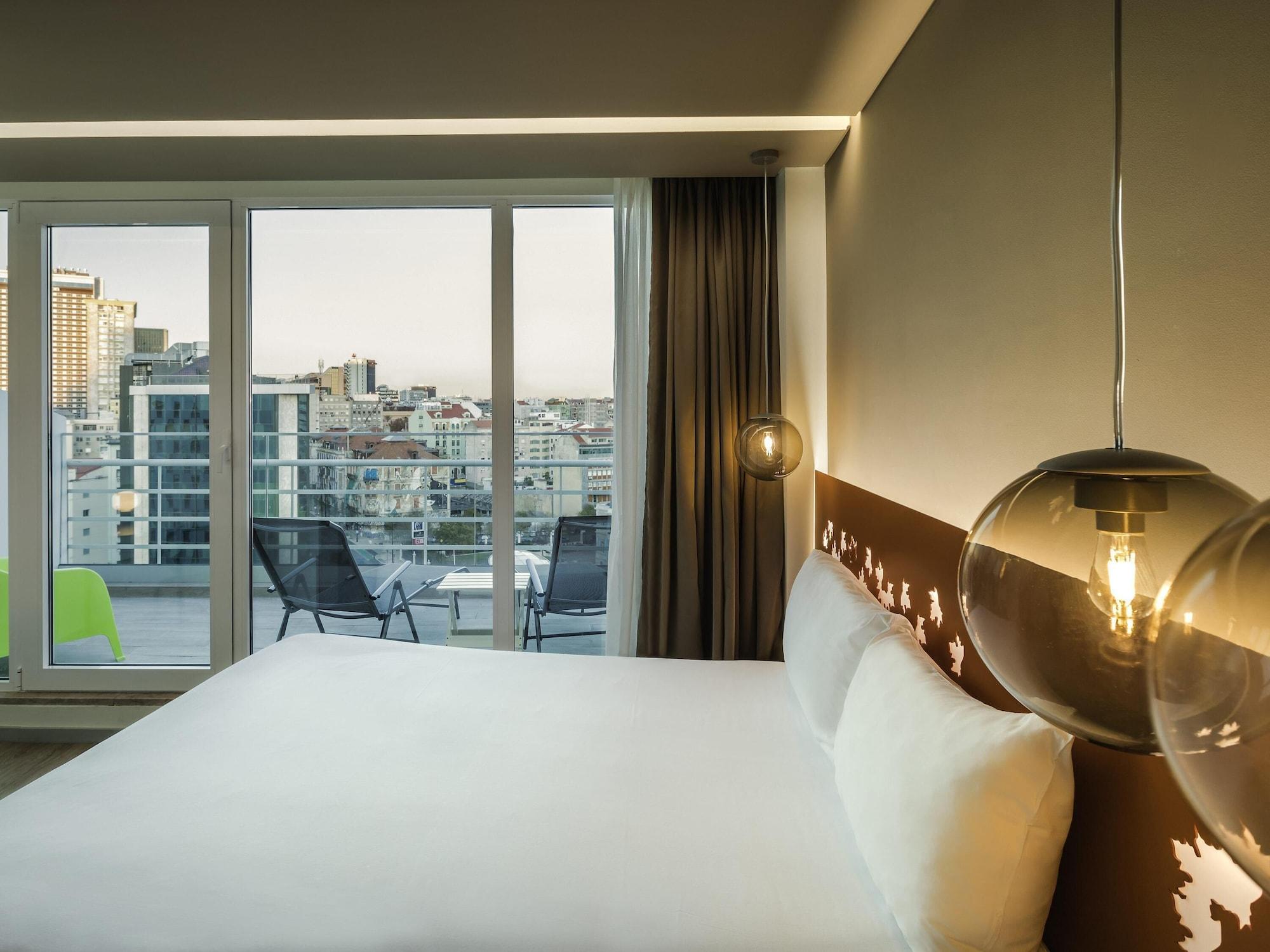 Vista Exterior ibis Styles Lisboa Centro Marquês de Pombal