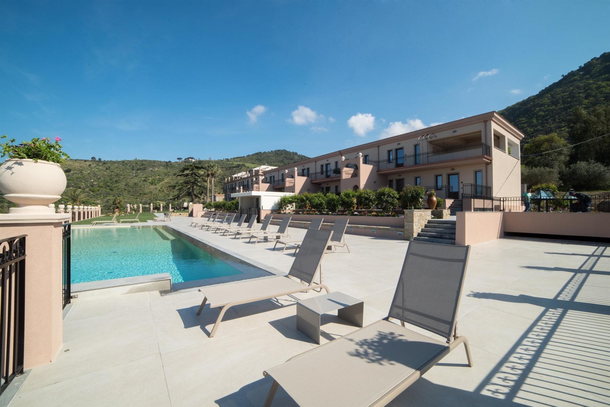 Vista Piscina Best Western Plus Hotel Terre di Eolo