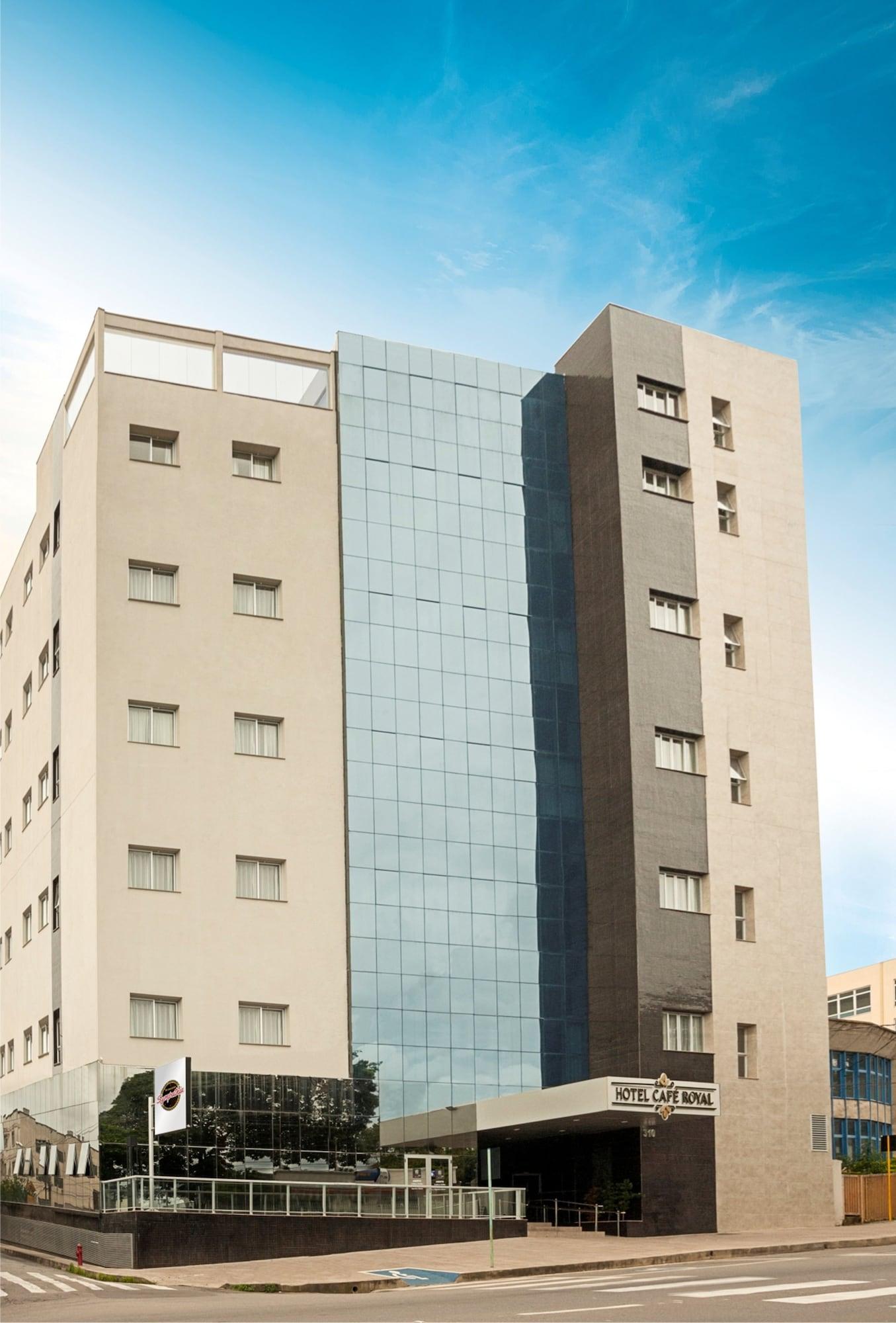 Vista Exterior TRYP by Wyndham Varginha Cafe Royal