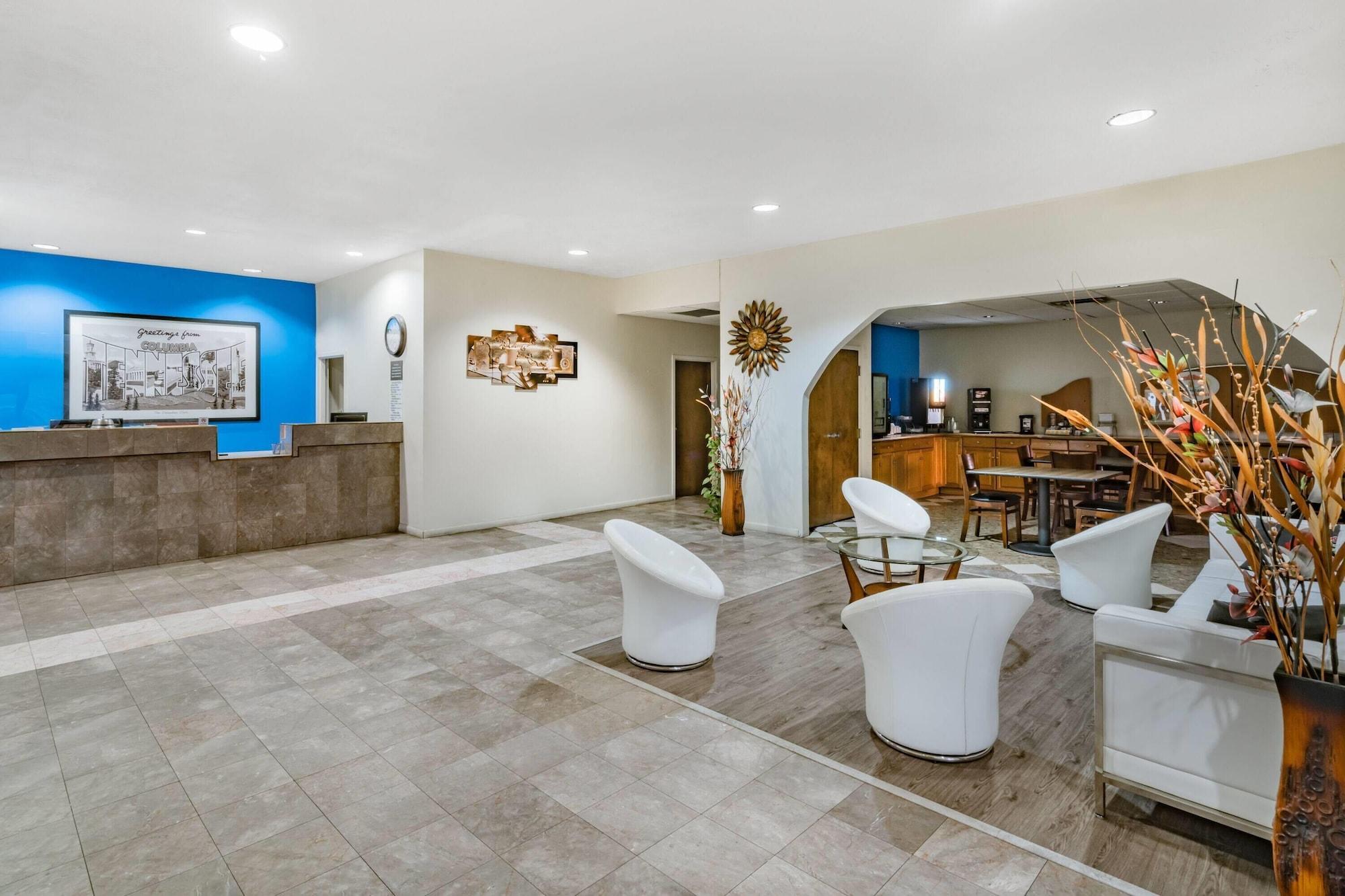 Vista Lobby Super 8 by Wyndham Columbia