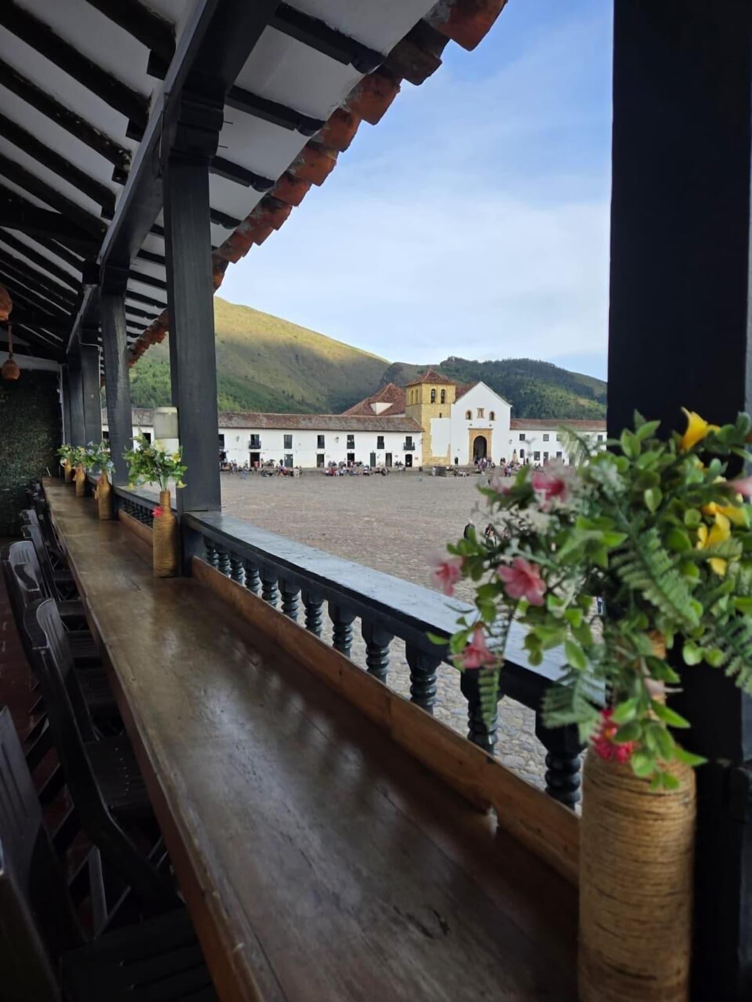 Vista Exterior Balcon Plaza Villa de Leyva Hotel