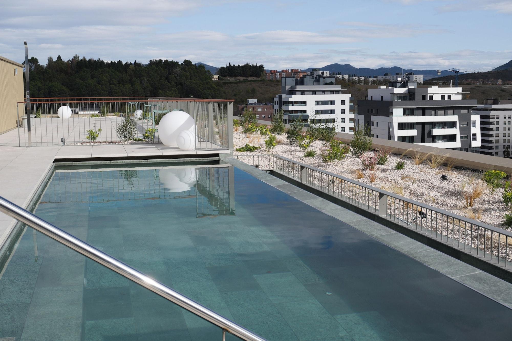 Vista Piscina KORA KILIKI