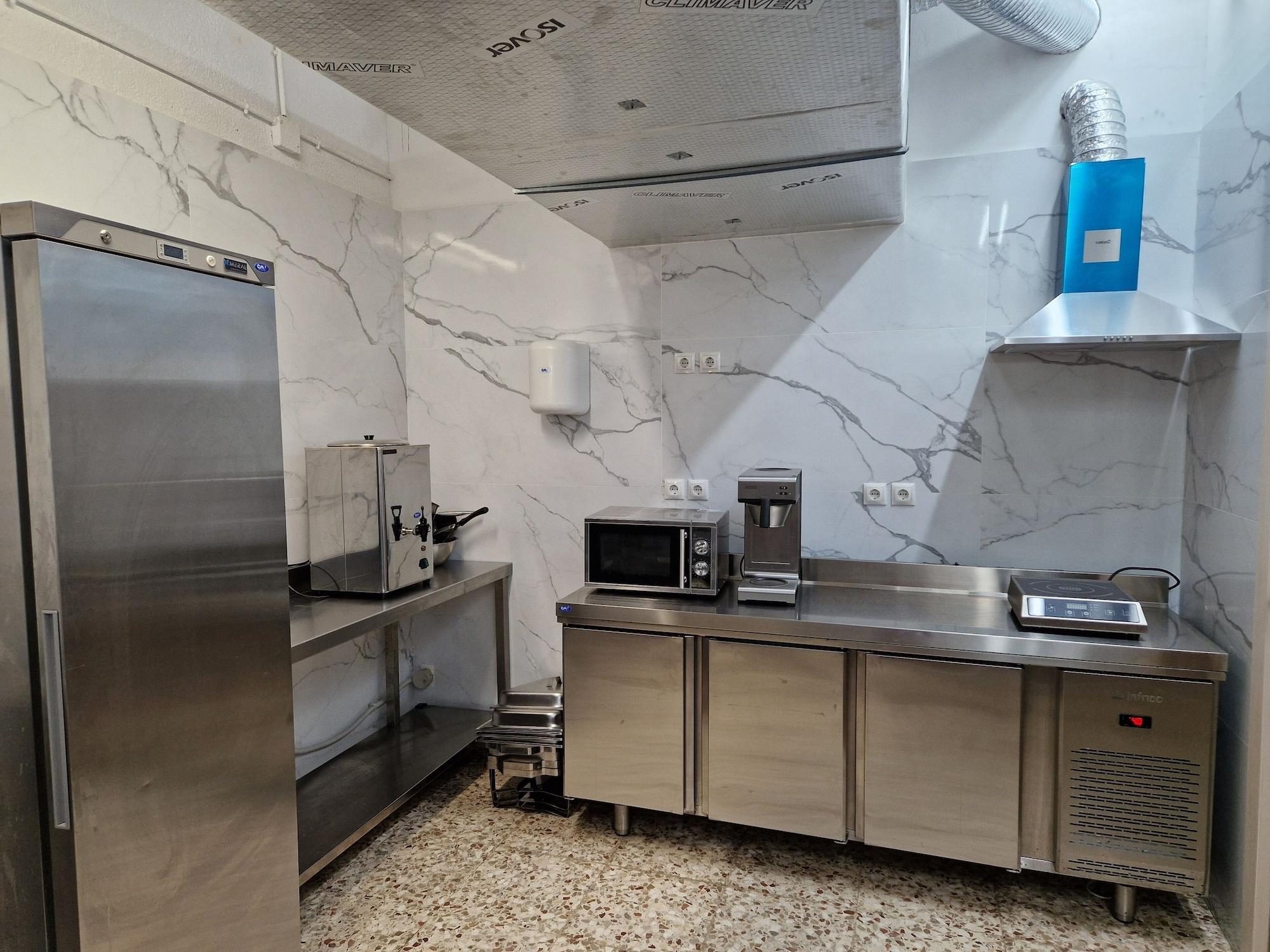 Equipamiento de Habitación PALOMERAS Coliving & Coworking