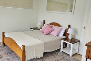 Alquiler Vacacional - Waterfront getaway in quiet off-grid hamlet. Pet-friendly.