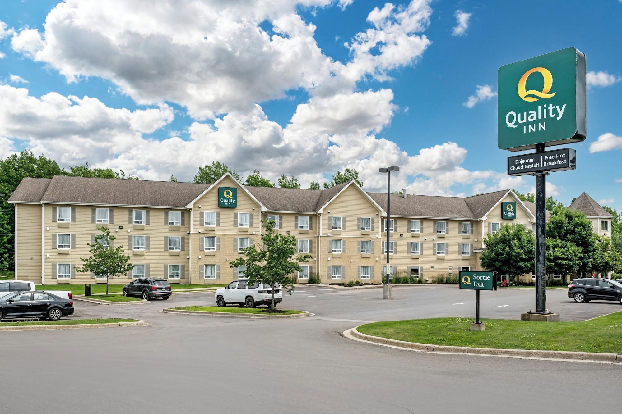 Vista Exterior Quality Inn Airport