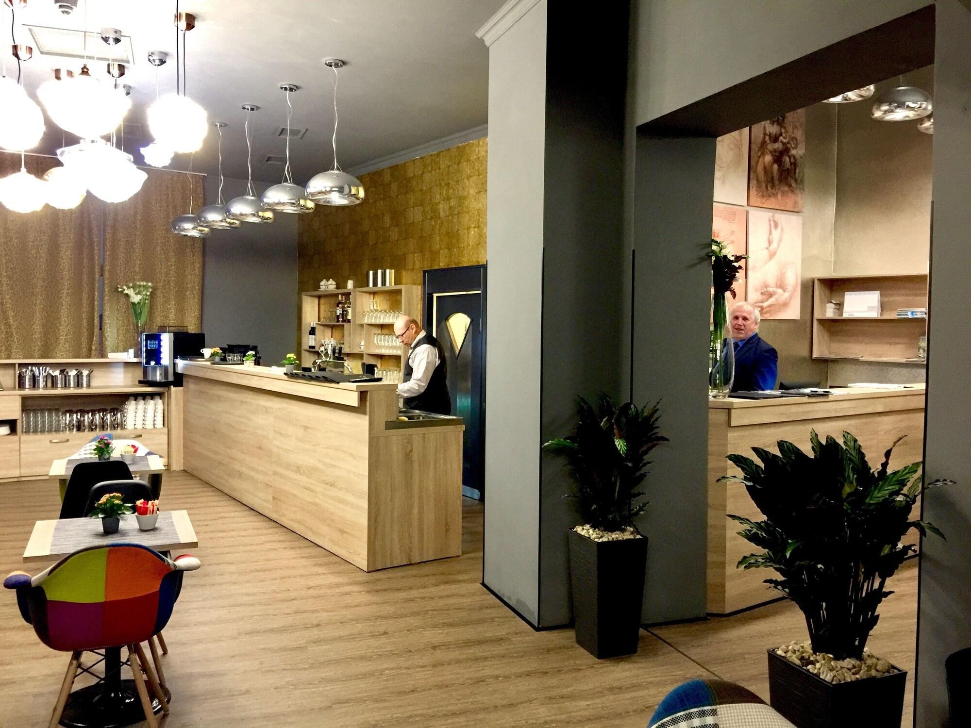 Bar/Salón Hotel DaVinci