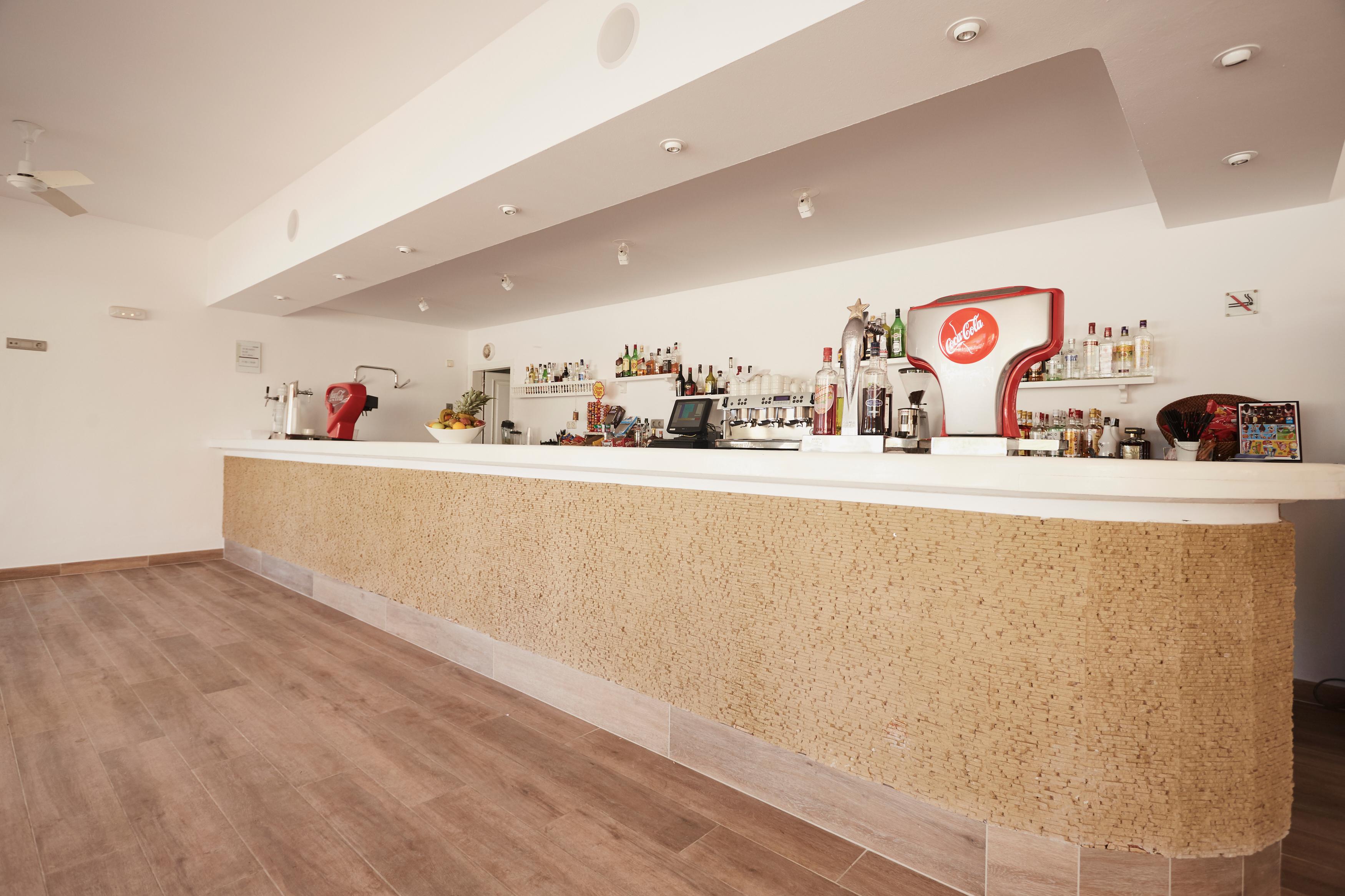 Restaurant Invisa Hotel Club Cala Blanca