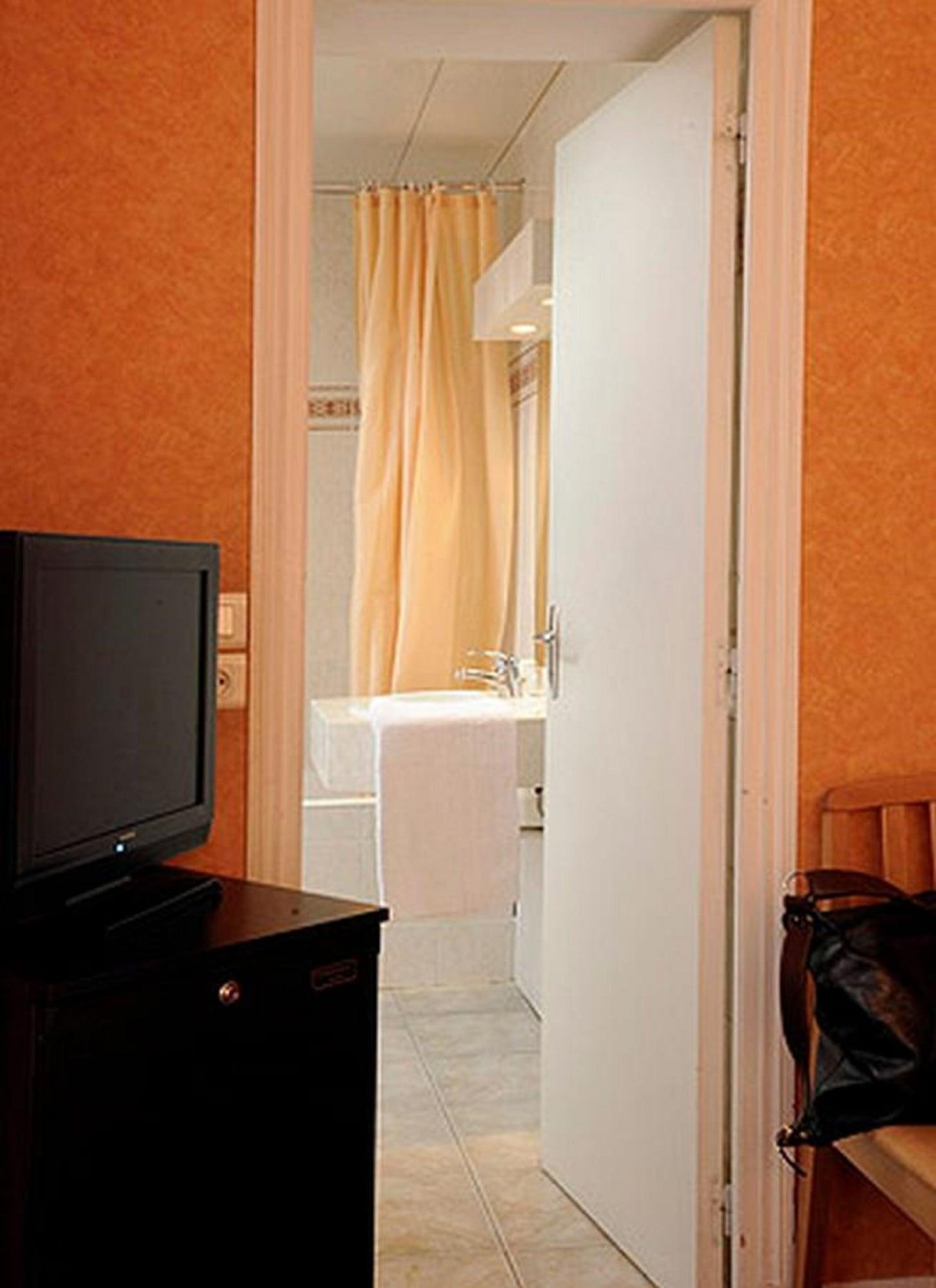 Set de Habitación Hotel Auriane Porte de Versailles