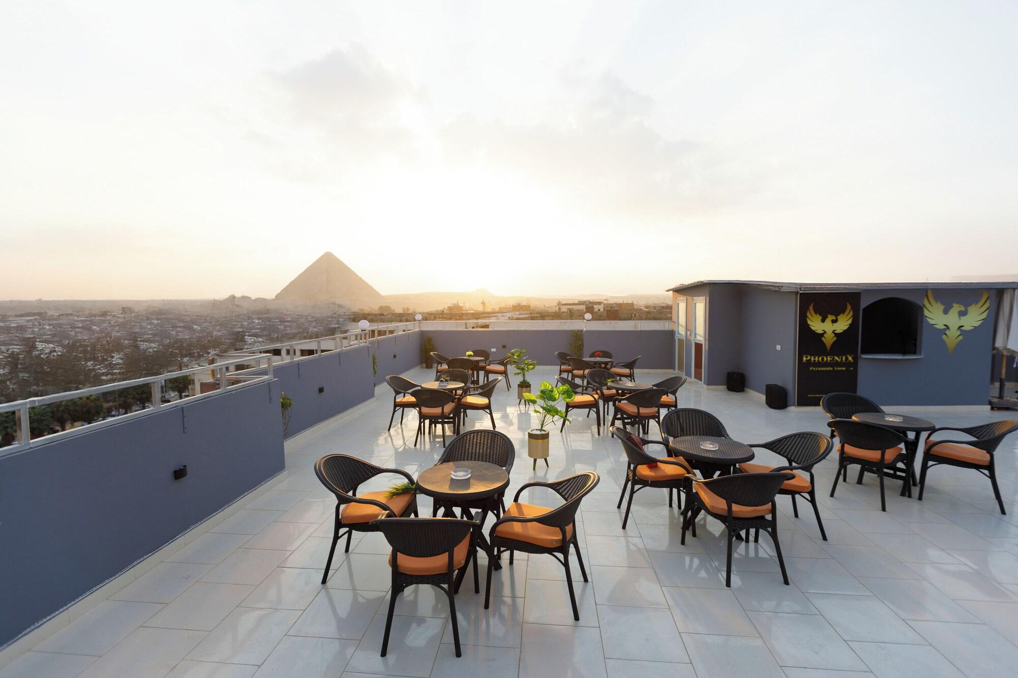Varios Phoenix Pyramids View Inn