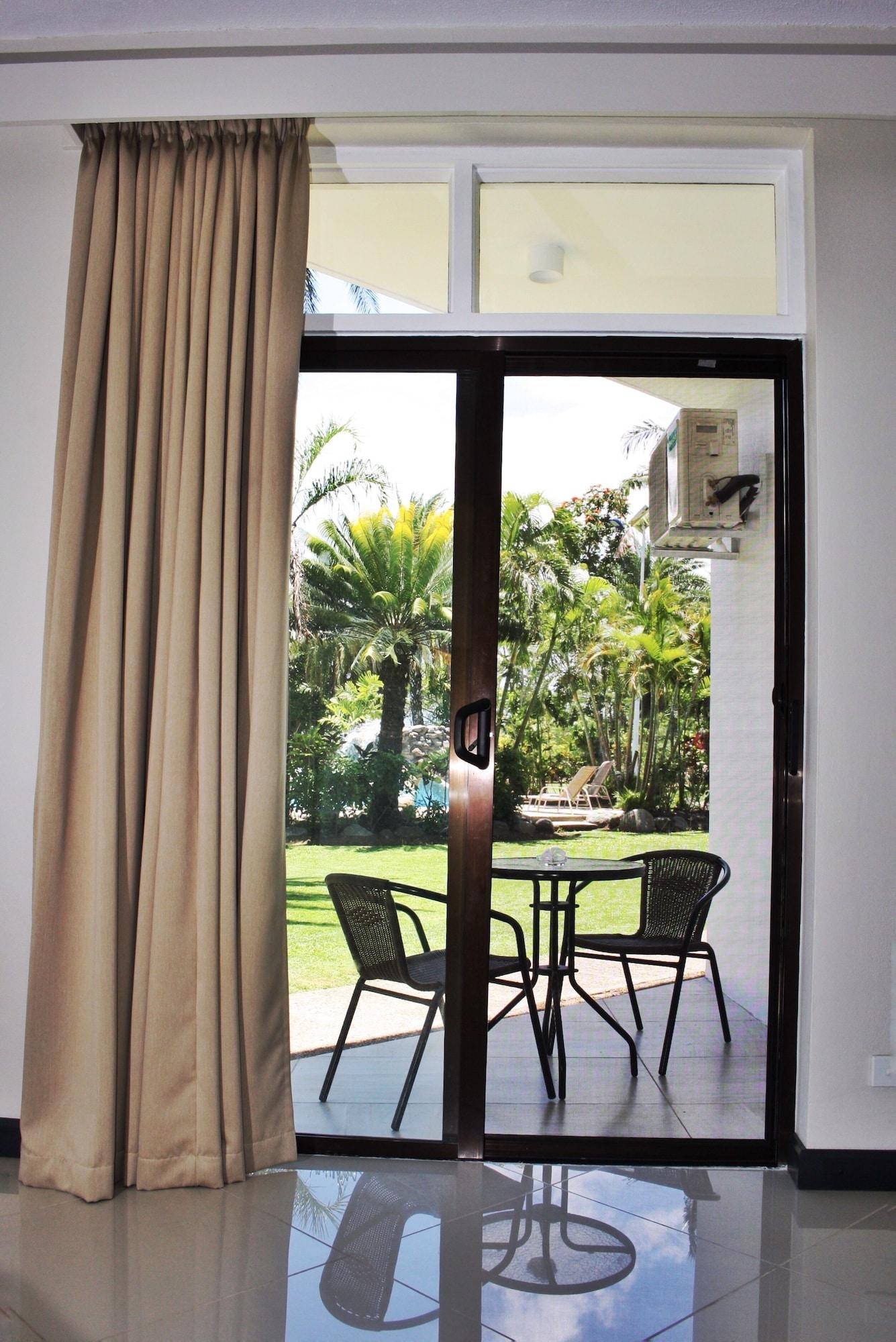 Equipamiento de Habitación Hotel Oasis