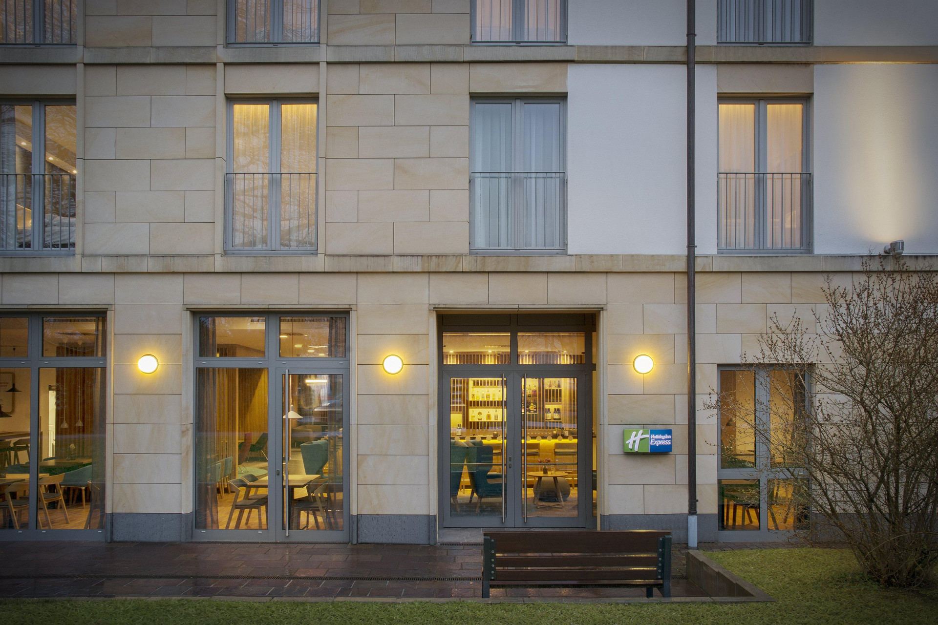 Vista Exterior Holiday Inn Express Baden-Baden by IHG