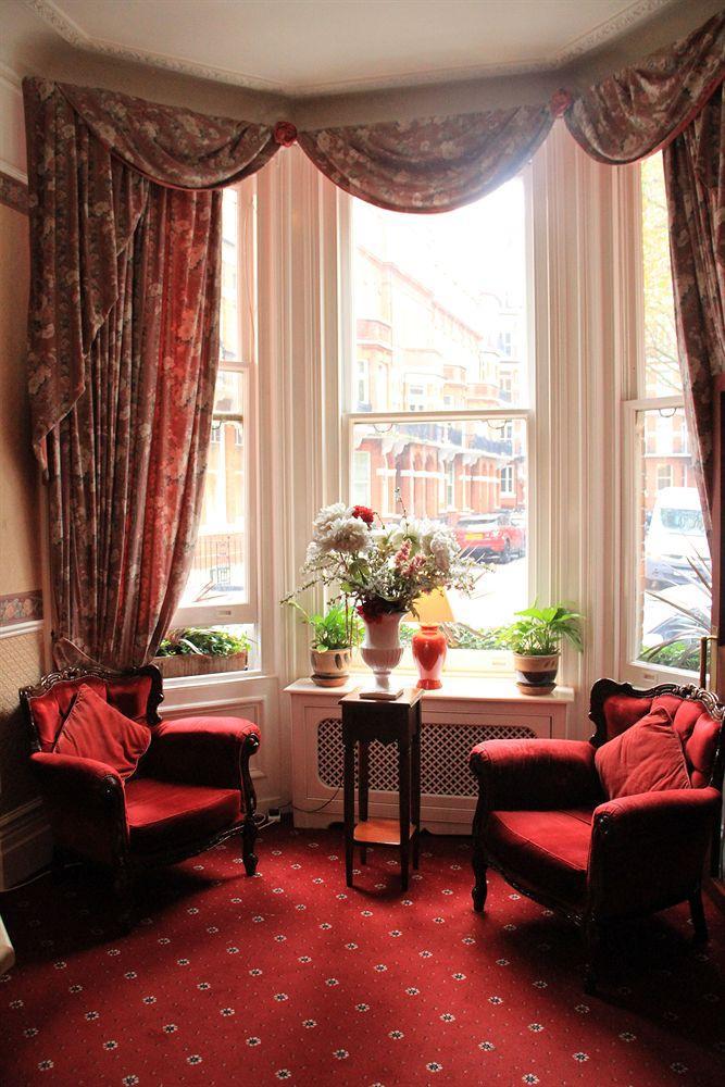 Vista Exterior Maranton House Hotel