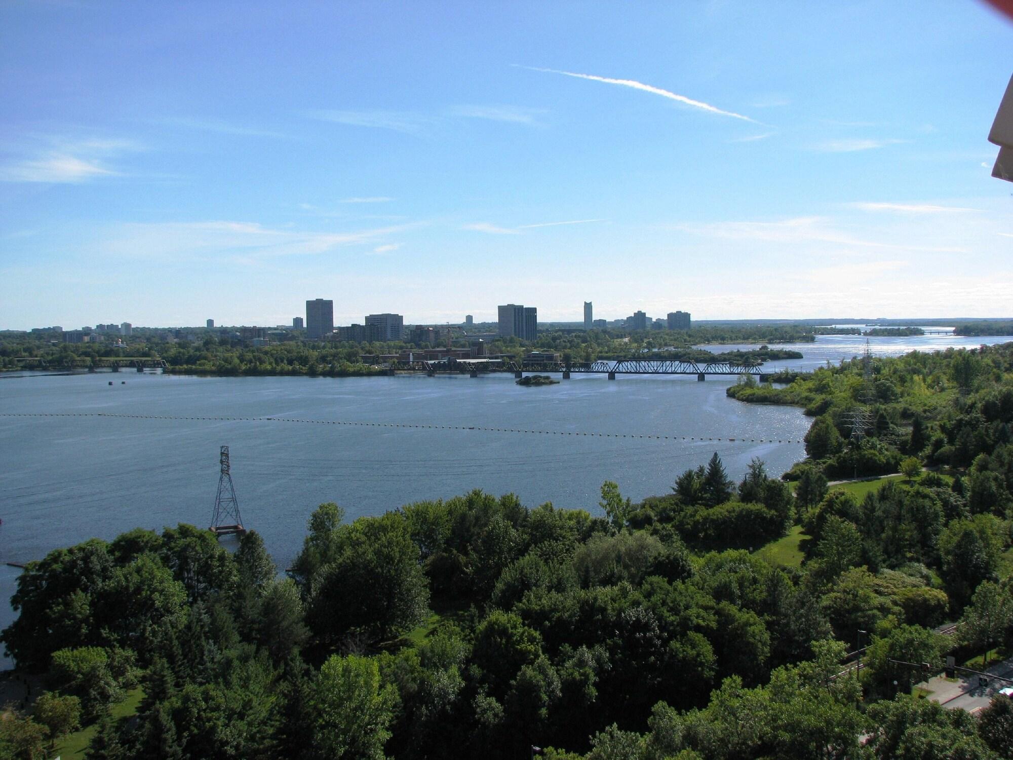 Vista Exterior Hôtel Chateauneuf Gatineau—Ottawa