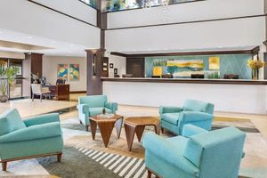 Alquiler Vacacional - 2BR Villa at Marriott Villas at Doral – Full Kitchen + Golf & Resort Amenities