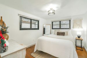 Alquiler Vacacional - Adventure Themed-Cabin w/ CREEK!