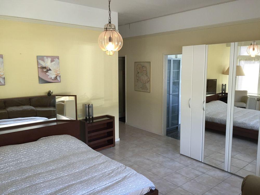 Varios Villa Westbroekpark