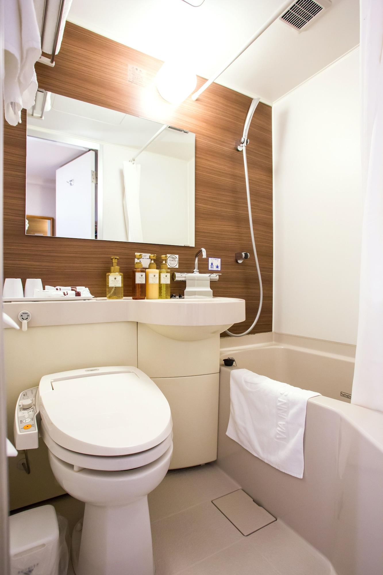 Equipamiento de Habitación JR WEST GROUP VIA INN SHINOSAKA WEST