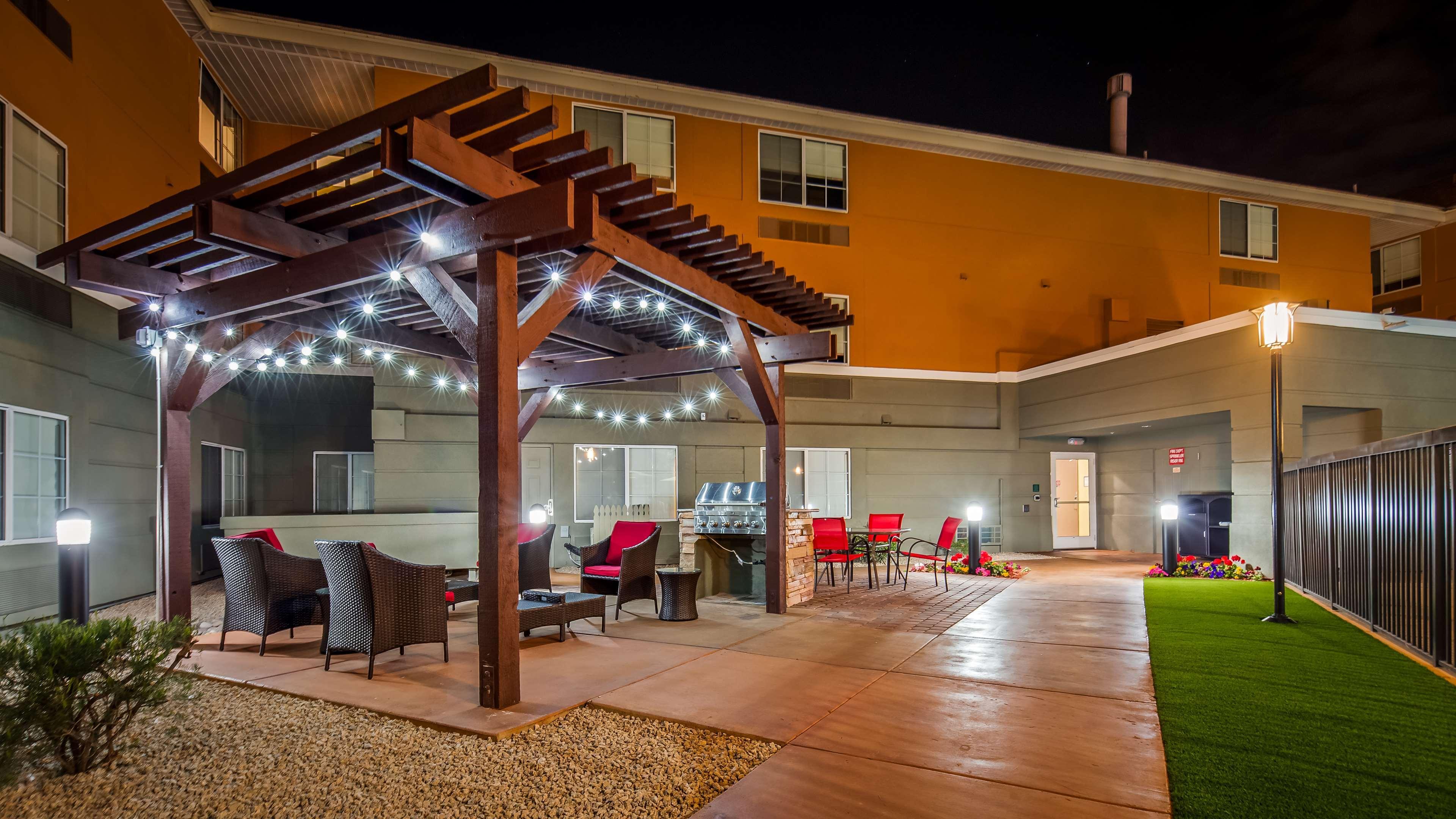 Vista Exterior Best Western North Phoenix Hotel
