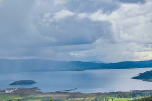 Actividad - Laguna de La Cocha y humedales de Santa Lucía + Pesca en el río Guamúez