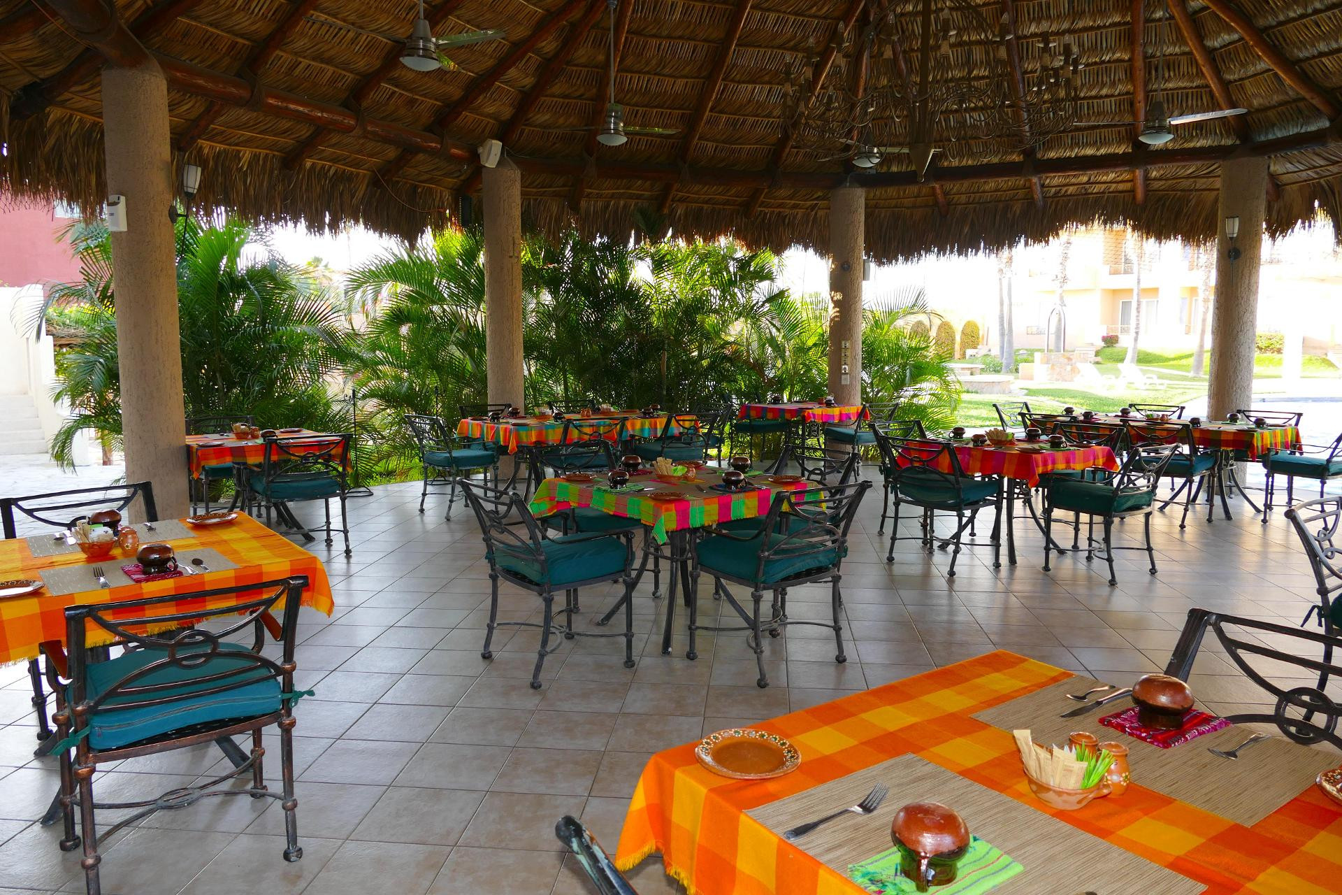 Restaurant El Ameyal Hotel & Family Suites
