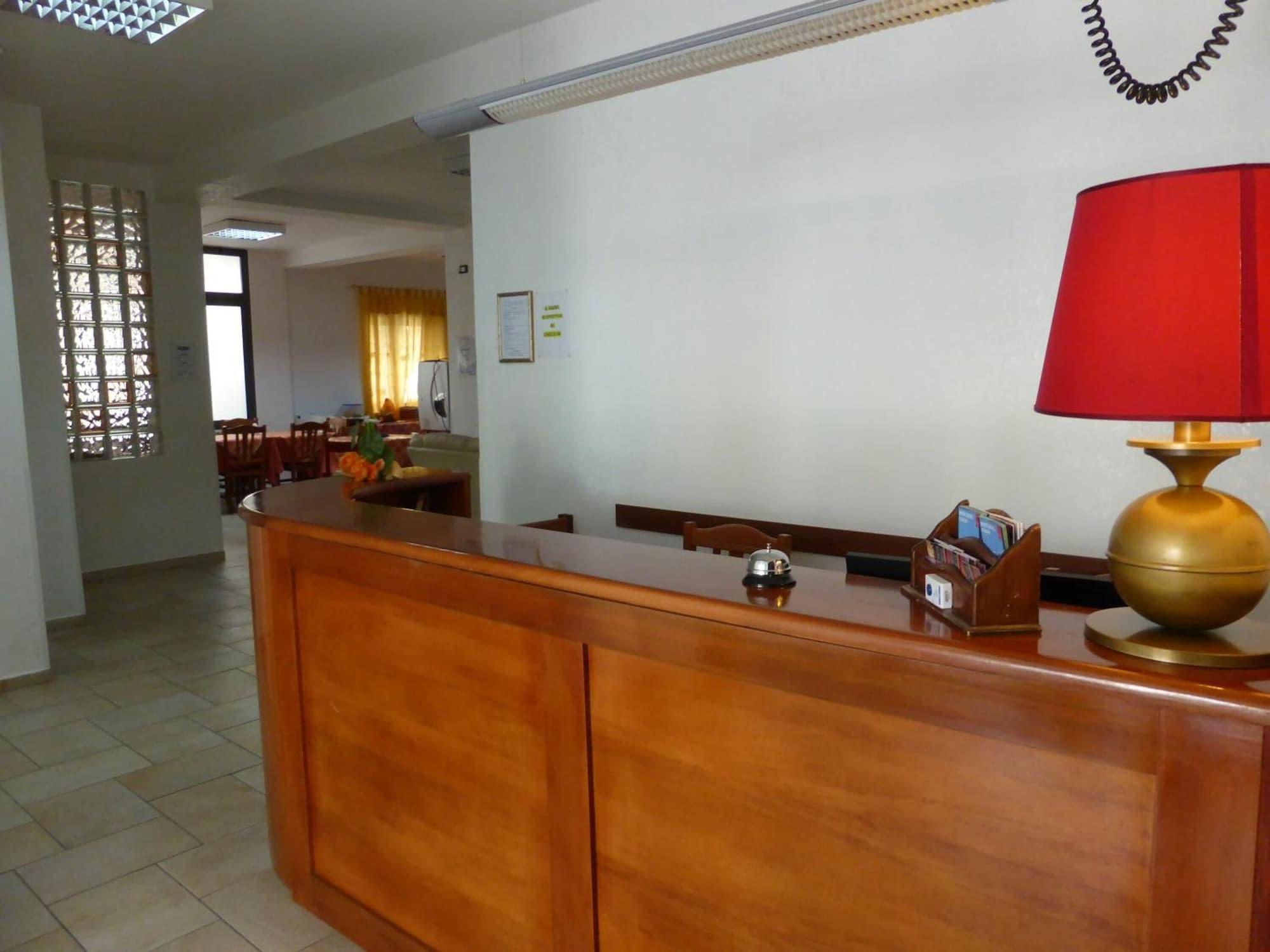 Vista Lobby Hotel Aurora