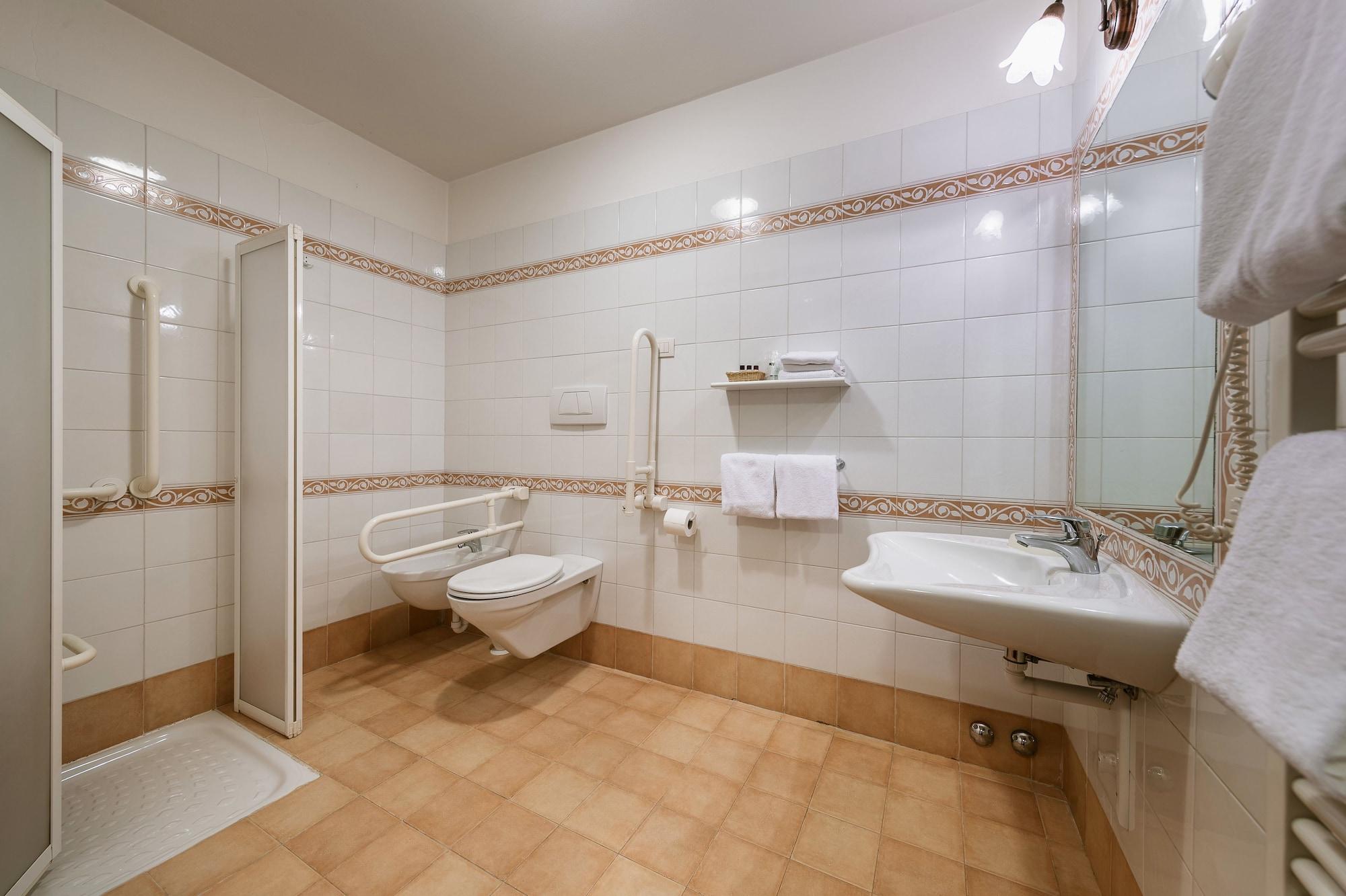 Equipamiento de Habitación Albergo La Montanina