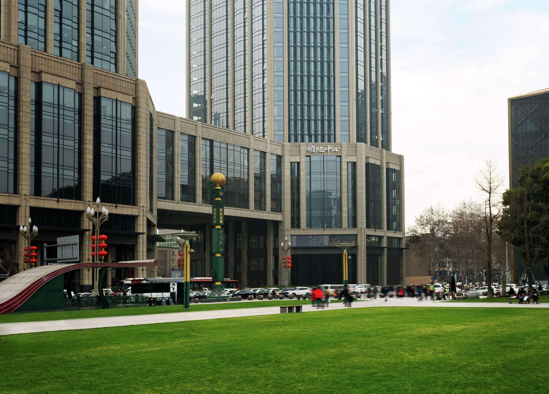 Vista Exterior Canopy by Hilton Chengdu City Centre