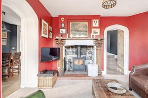 Alojamiento - Pet friendly, fantasy castle, for romantic trysts or for family fun.