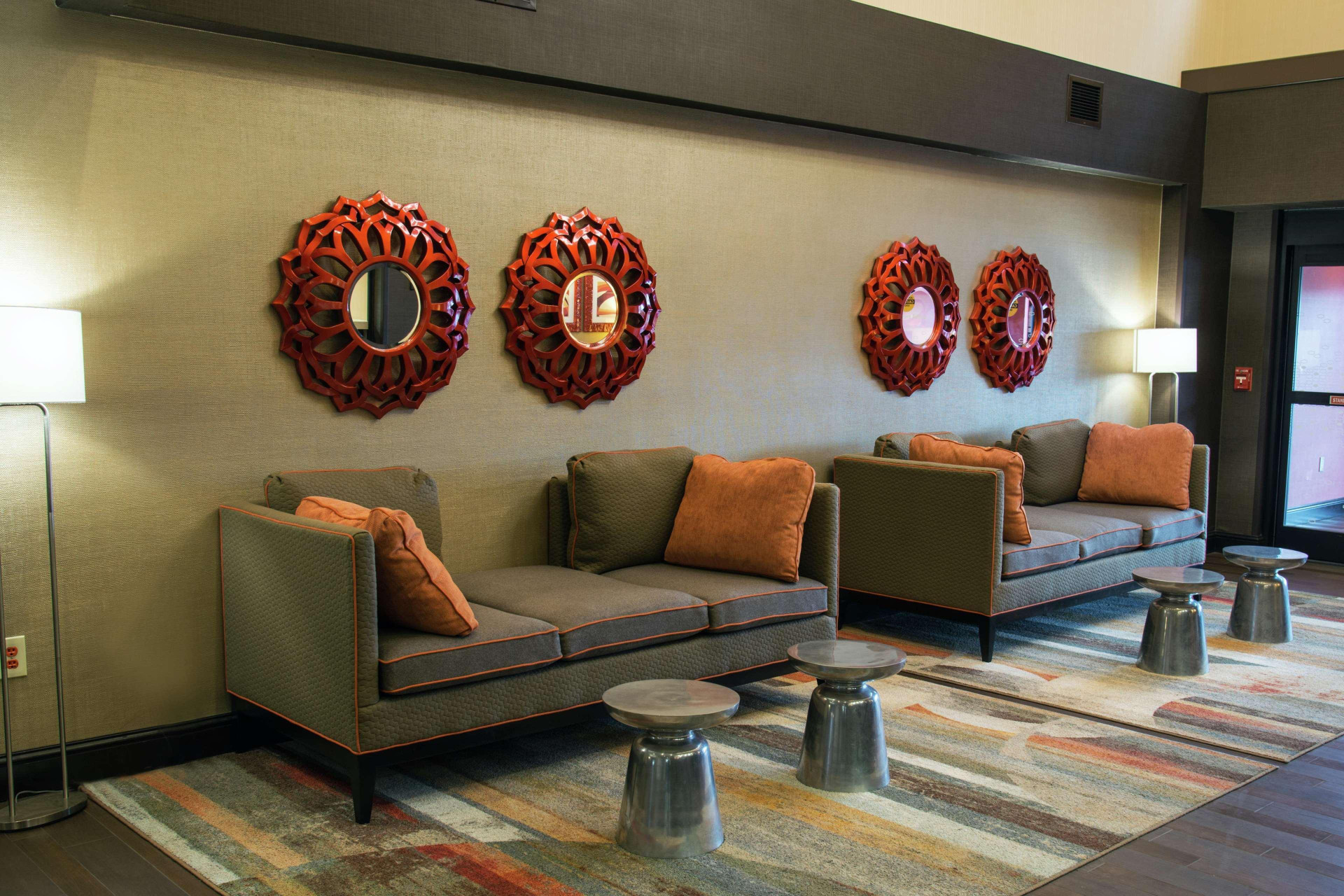 Vista Lobby Hampton Inn Charleston-Southridge