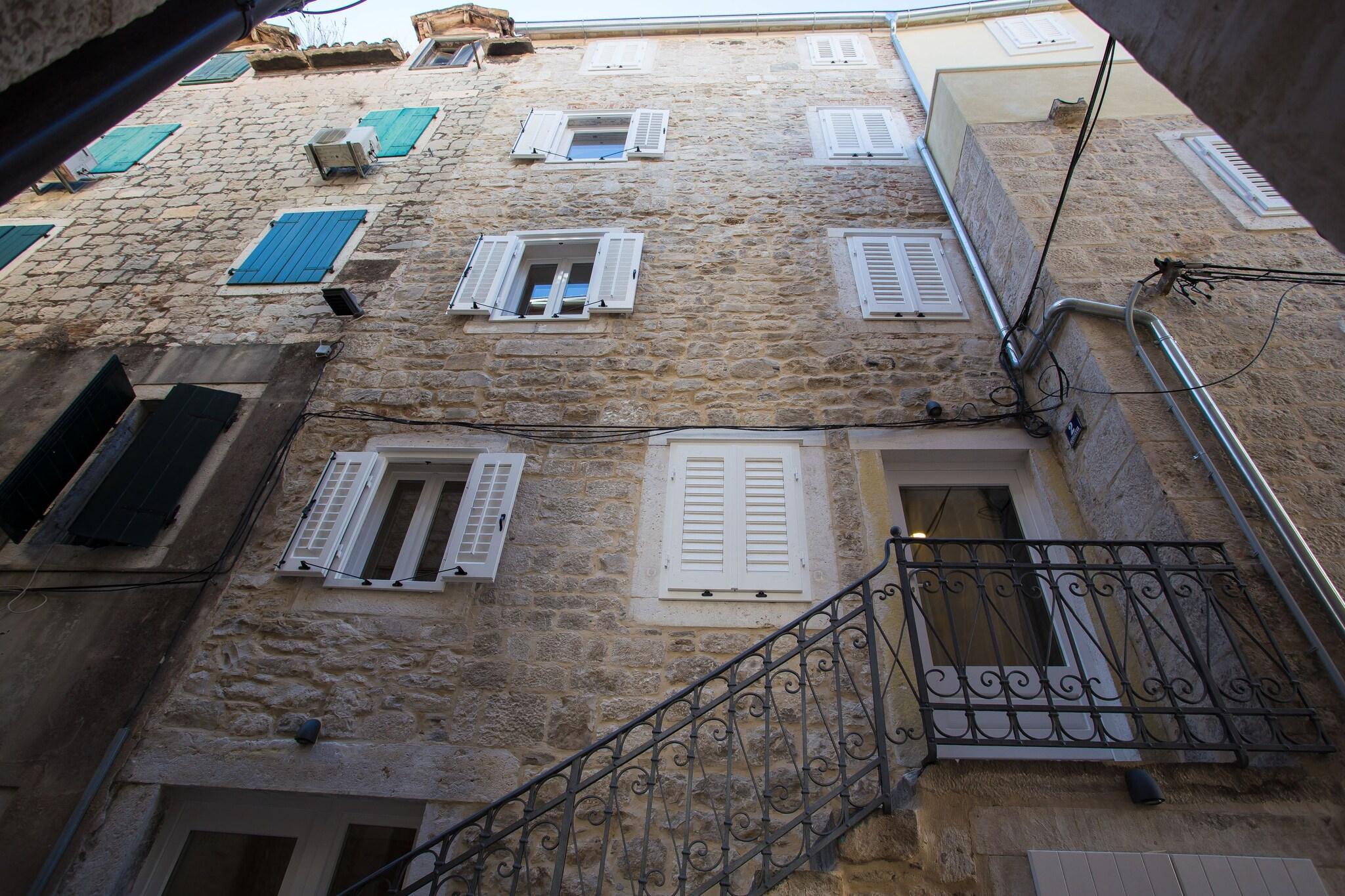 Vista Exterior Mijama Suites