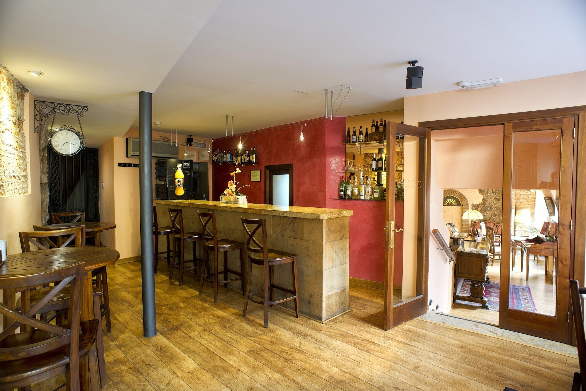 Bar/Salón Don Carlos Cáceres
