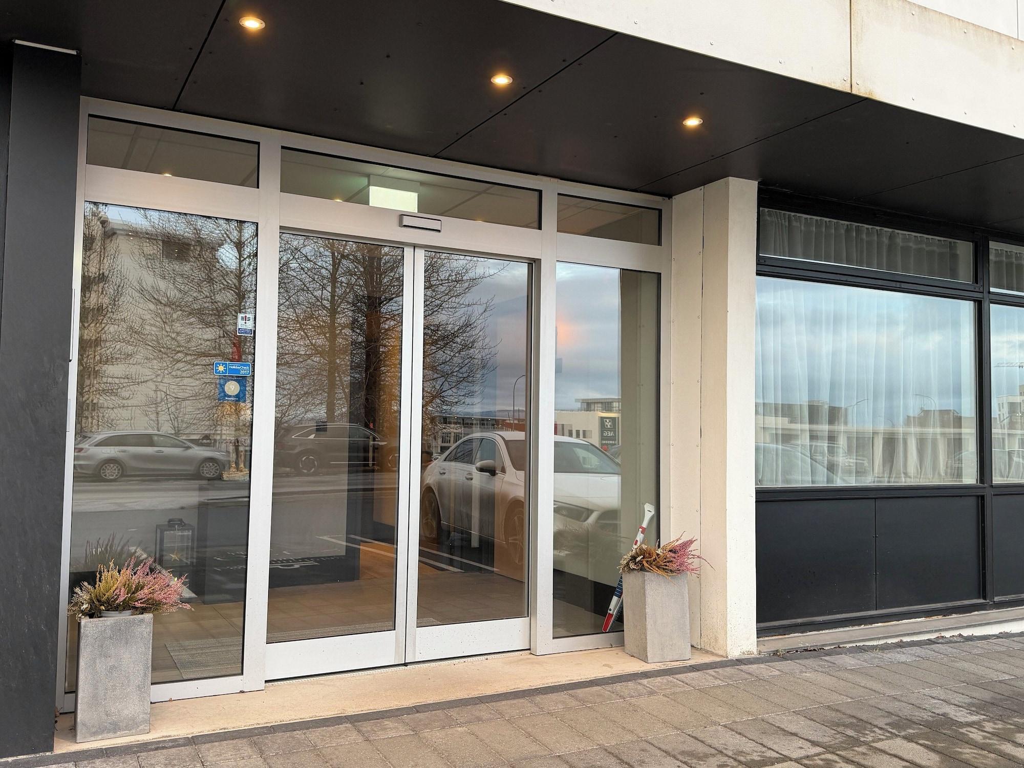 Vista Exterior Hotel Lotus